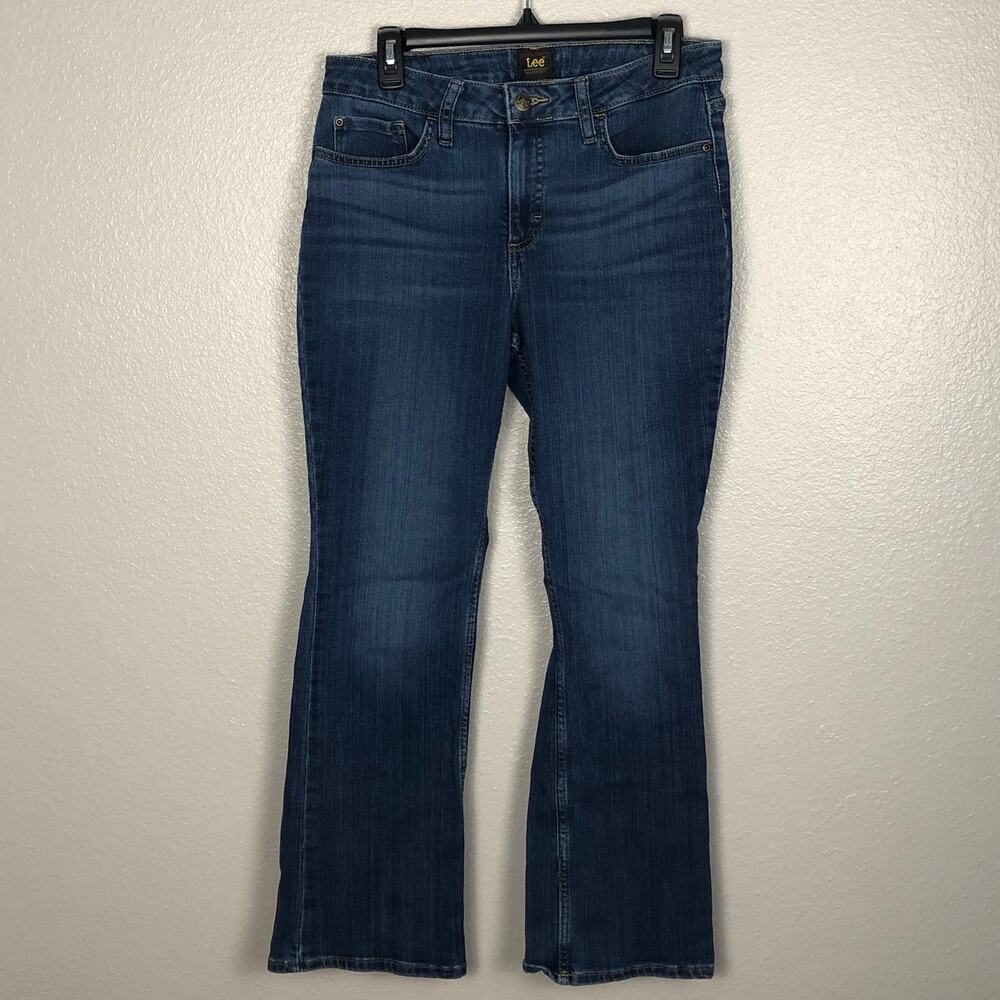 Vintage Lee Women's Size 10 Short Bootcut Leg Mid-Rise Blue Jeans Denim 5-Pocket